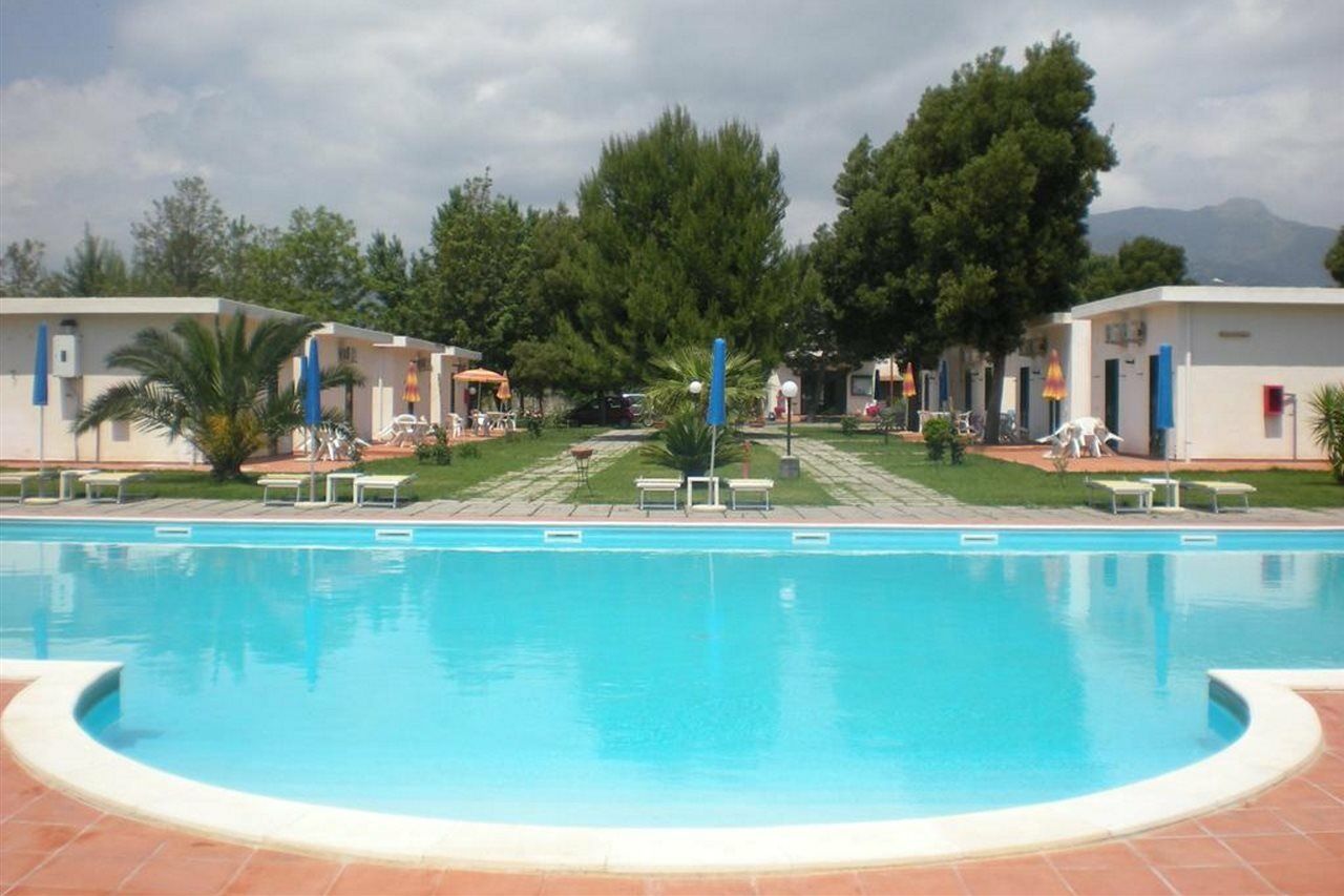 Villaggio Artemide Giardini Naxos Esterno foto