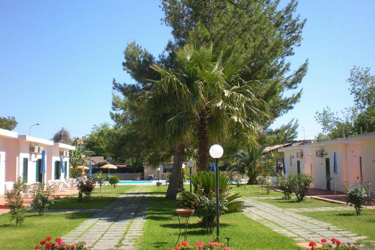 Villaggio Artemide Giardini Naxos Esterno foto