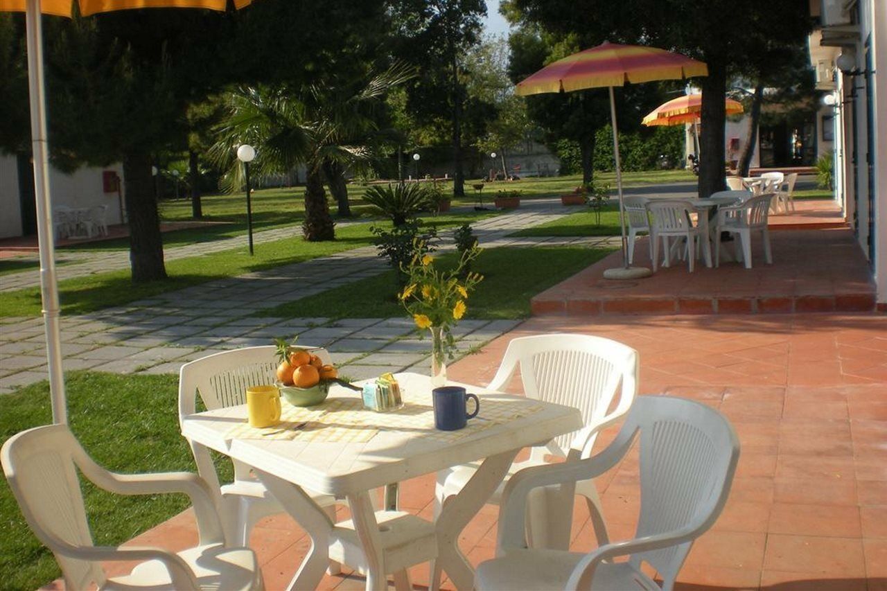 Villaggio Artemide Giardini Naxos Esterno foto